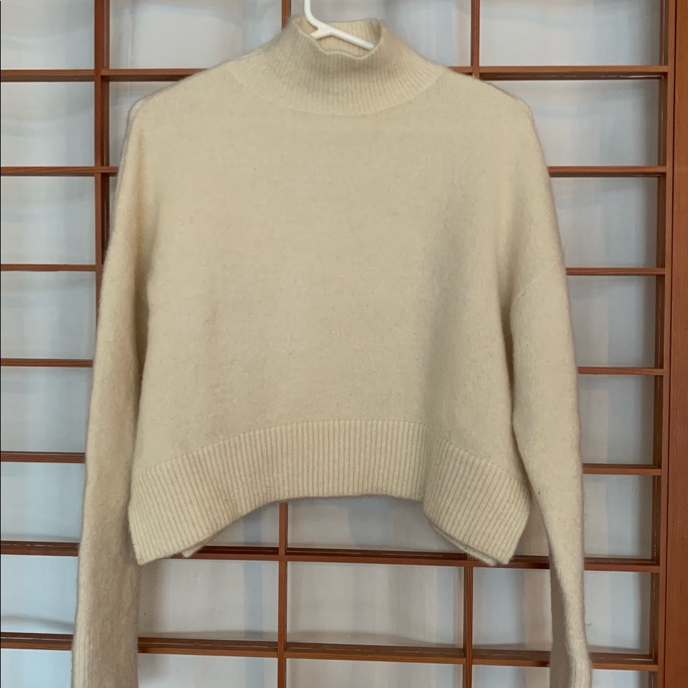 & other stories cream coloured mock turtleneck sweater xs